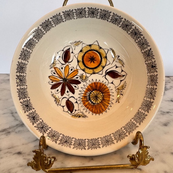 Broadhurst Ironstone Calypso bowls. Set of 4 vintage floral bowl. Kathie Winkle - Picture 2 of 9